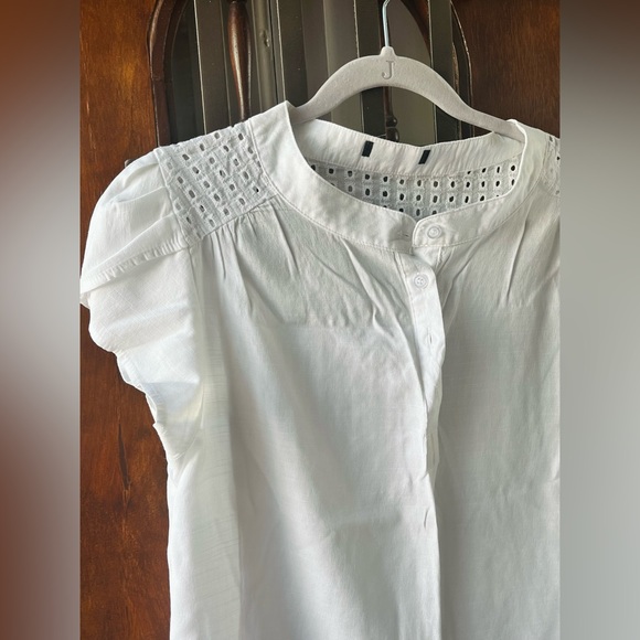 White cap sleeve blouse top - Picture 2 of 9